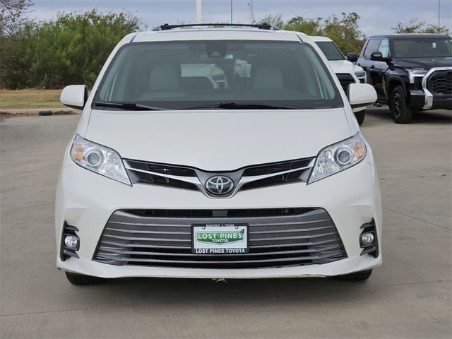 2019 Toyota Sienna 