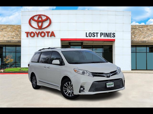 2019 Toyota Sienna 