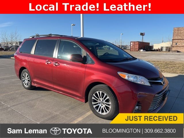 2019 Toyota Sienna 