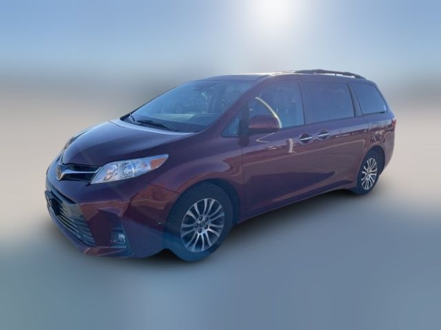 2019 Toyota Sienna 