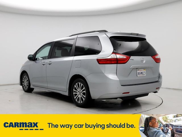 2019 Toyota Sienna XLE