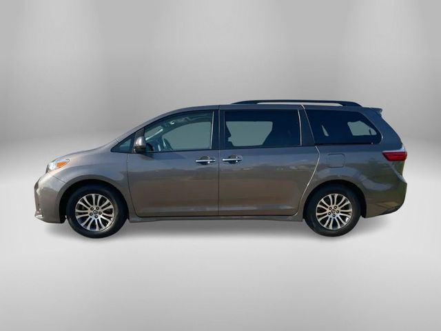 2019 Toyota Sienna XLE