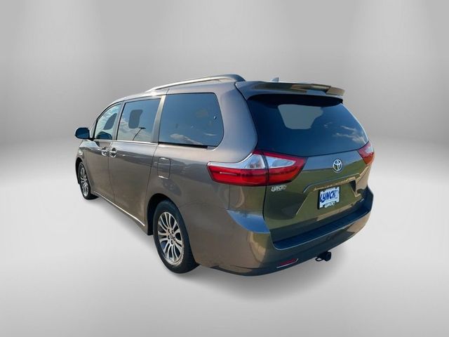 2019 Toyota Sienna XLE