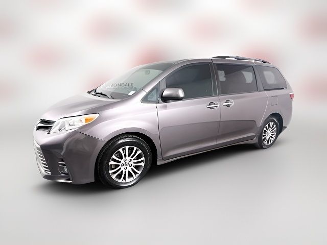 2019 Toyota Sienna XLE