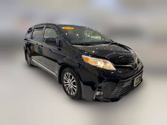 2019 Toyota Sienna XLE