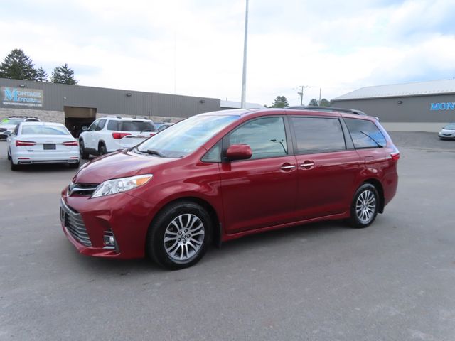 2019 Toyota Sienna XLE