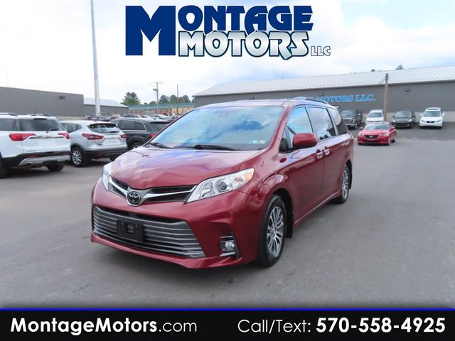 2019 Toyota Sienna XLE