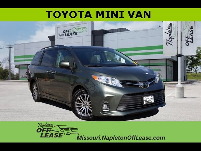 2019 Toyota Sienna 