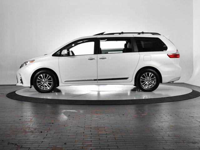 2019 Toyota Sienna XLE