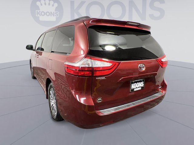 2019 Toyota Sienna XLE