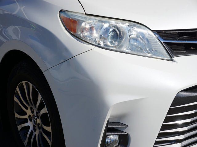 2019 Toyota Sienna XLE