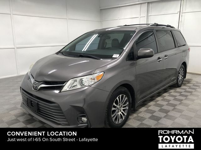 2019 Toyota Sienna XLE