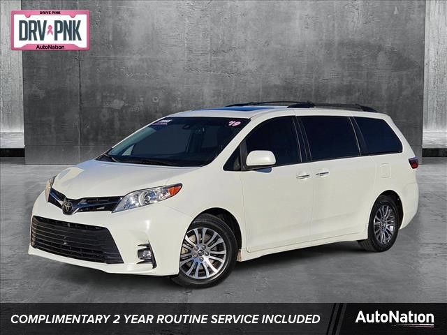 2019 Toyota Sienna XLE