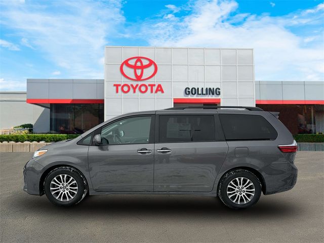 2019 Toyota Sienna 