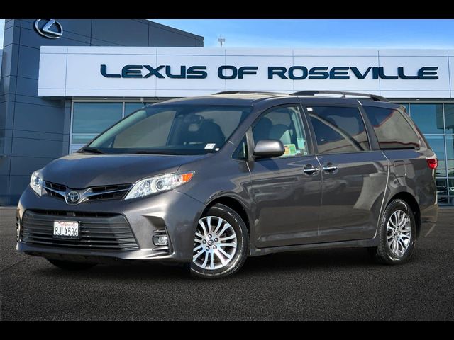 2019 Toyota Sienna XLE