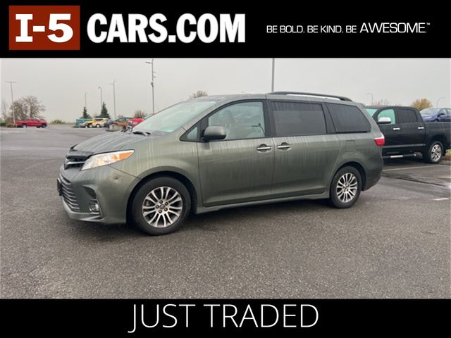 2019 Toyota Sienna XLE