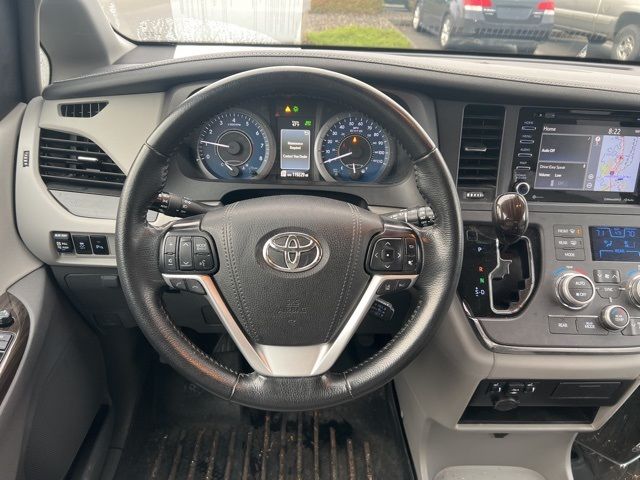 2019 Toyota Sienna XLE