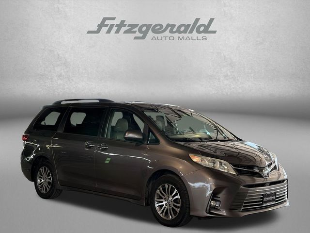 2019 Toyota Sienna XLE Premium