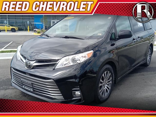 2019 Toyota Sienna XLE