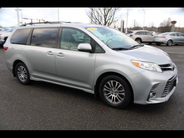 2019 Toyota Sienna XLE