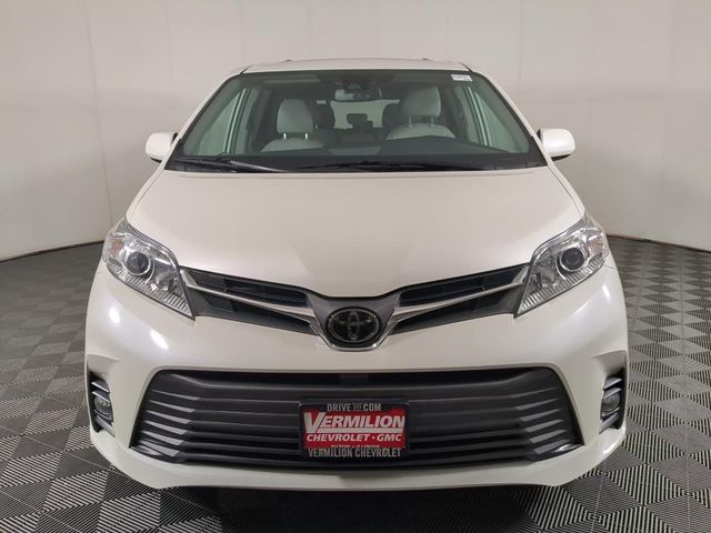 2019 Toyota Sienna XLE