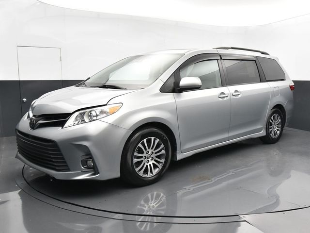 2019 Toyota Sienna 