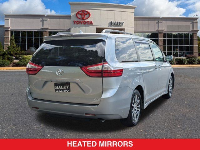 2019 Toyota Sienna XLE