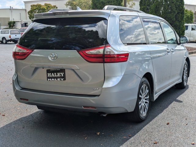 2019 Toyota Sienna XLE