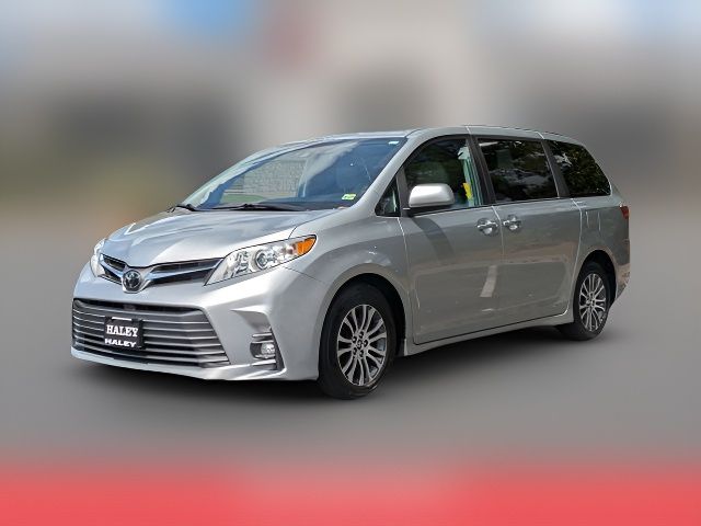 2019 Toyota Sienna XLE