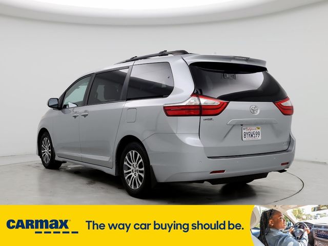 2019 Toyota Sienna XLE