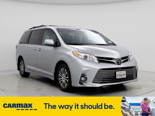 2019 Toyota Sienna XLE