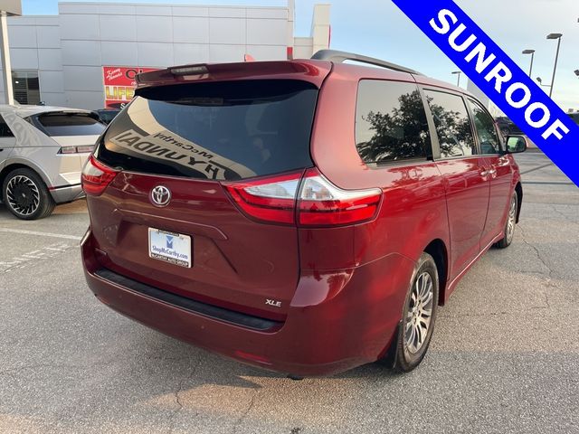 2019 Toyota Sienna 