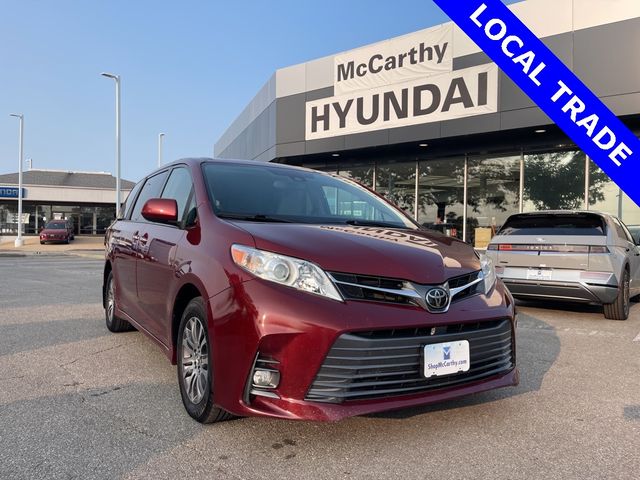 2019 Toyota Sienna 