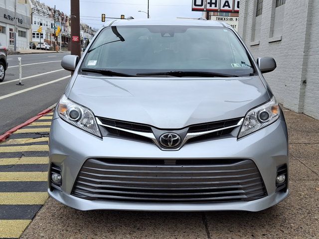 2019 Toyota Sienna XLE