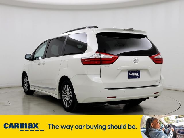 2019 Toyota Sienna XLE