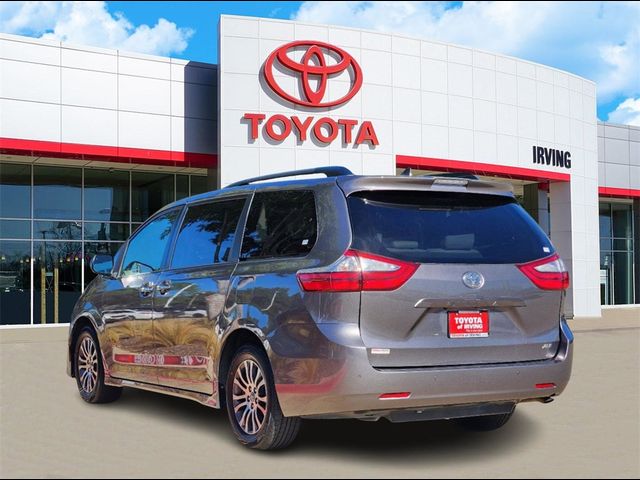 2019 Toyota Sienna 