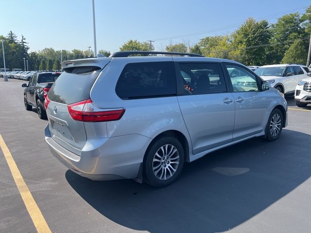 2019 Toyota Sienna 