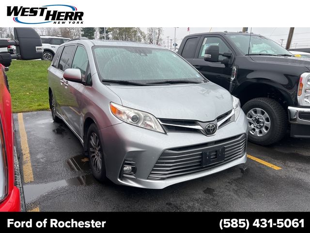 2019 Toyota Sienna 