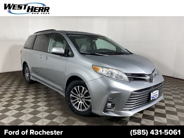 2019 Toyota Sienna 