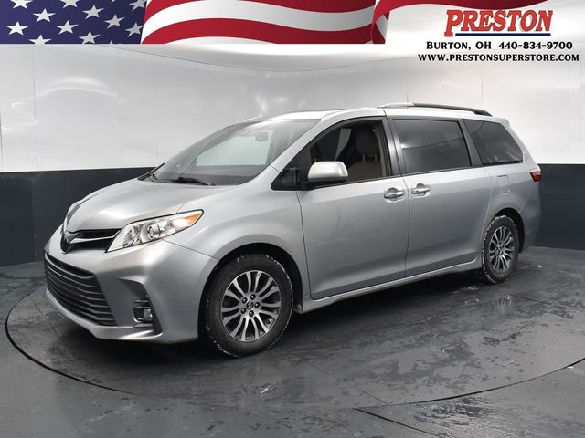 2019 Toyota Sienna 