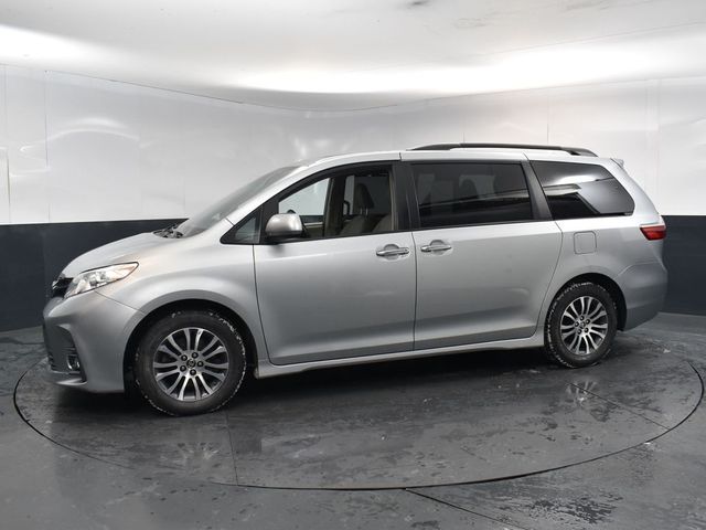 2019 Toyota Sienna 