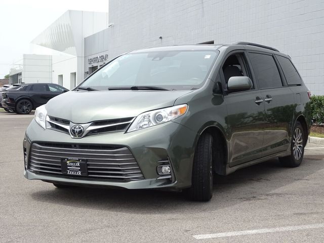 2019 Toyota Sienna 