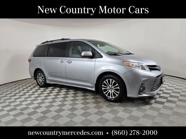 2019 Toyota Sienna 