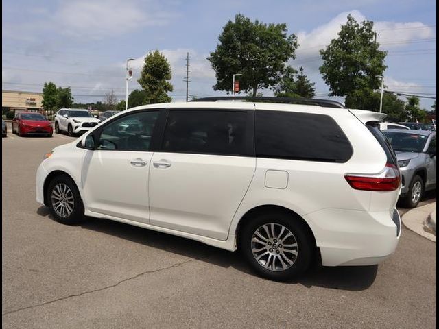 2019 Toyota Sienna XLE