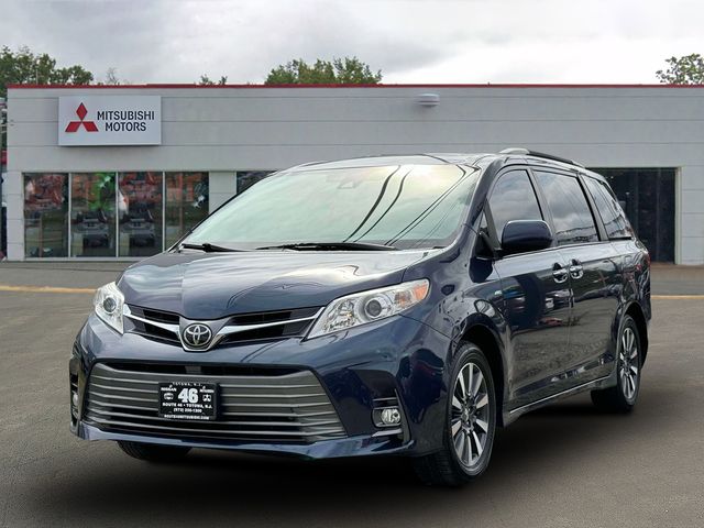 2019 Toyota Sienna 