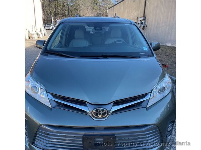 2019 Toyota Sienna XLE Auto Access Seat