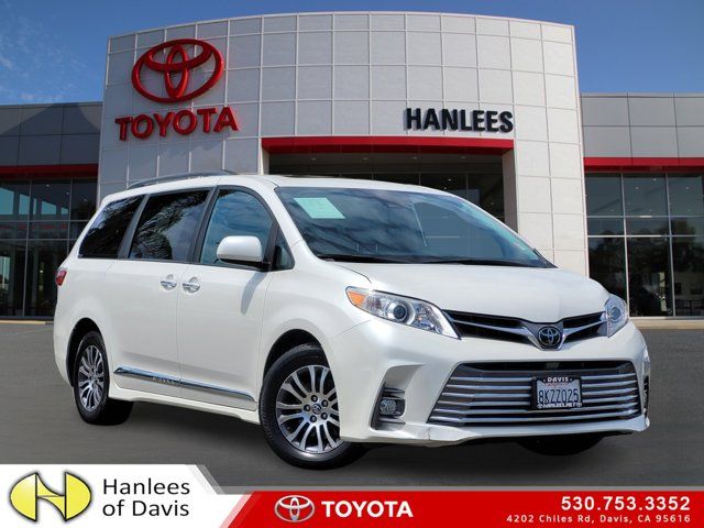 2019 Toyota Sienna 