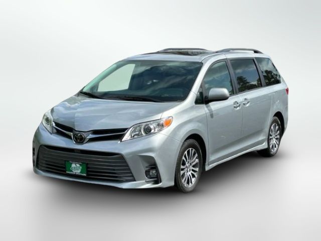 2019 Toyota Sienna 