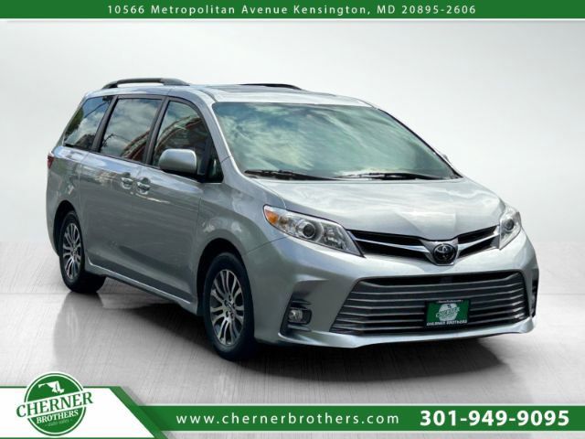 2019 Toyota Sienna 