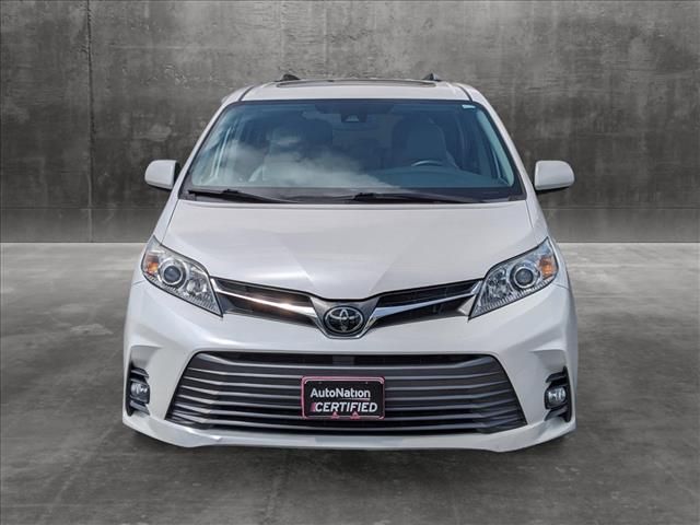 2019 Toyota Sienna XLE